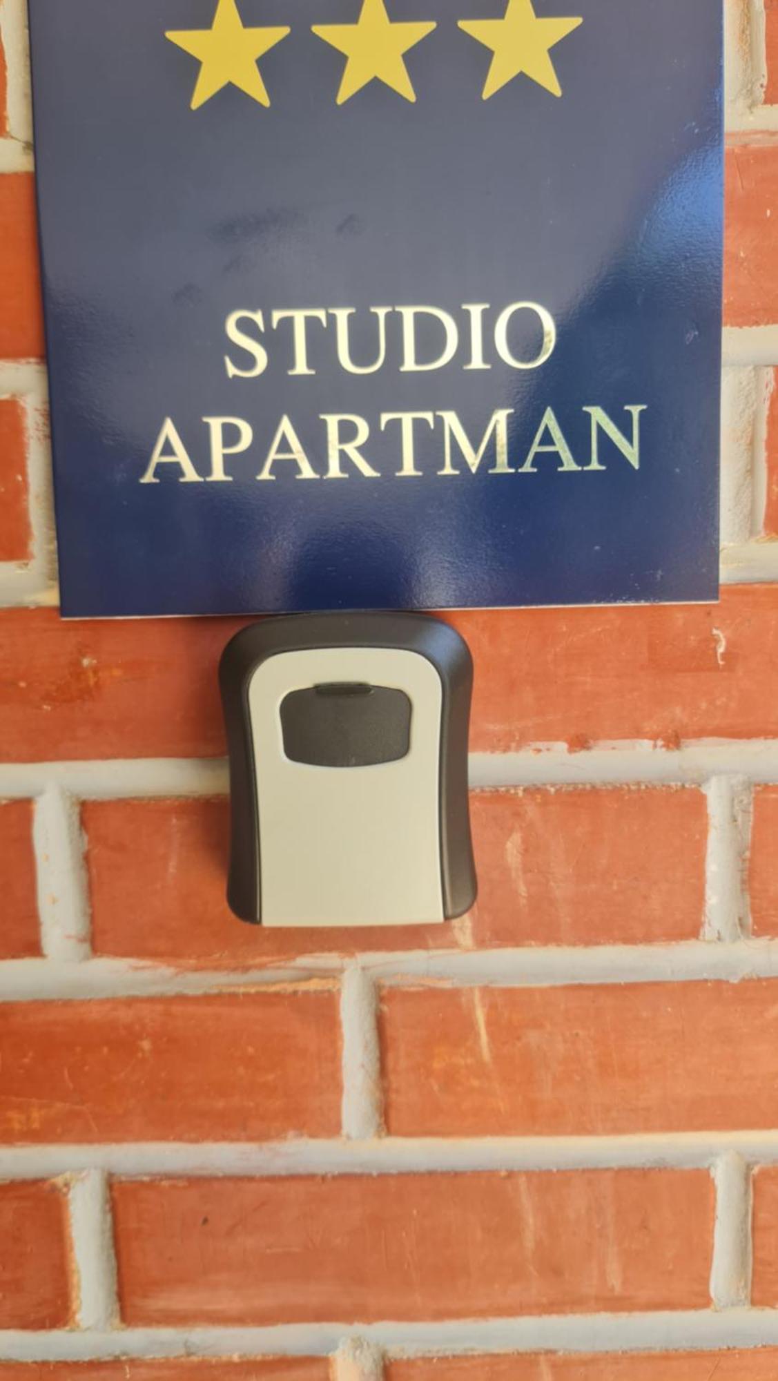 Studio Apartman Karler Karlovac Εξωτερικό φωτογραφία